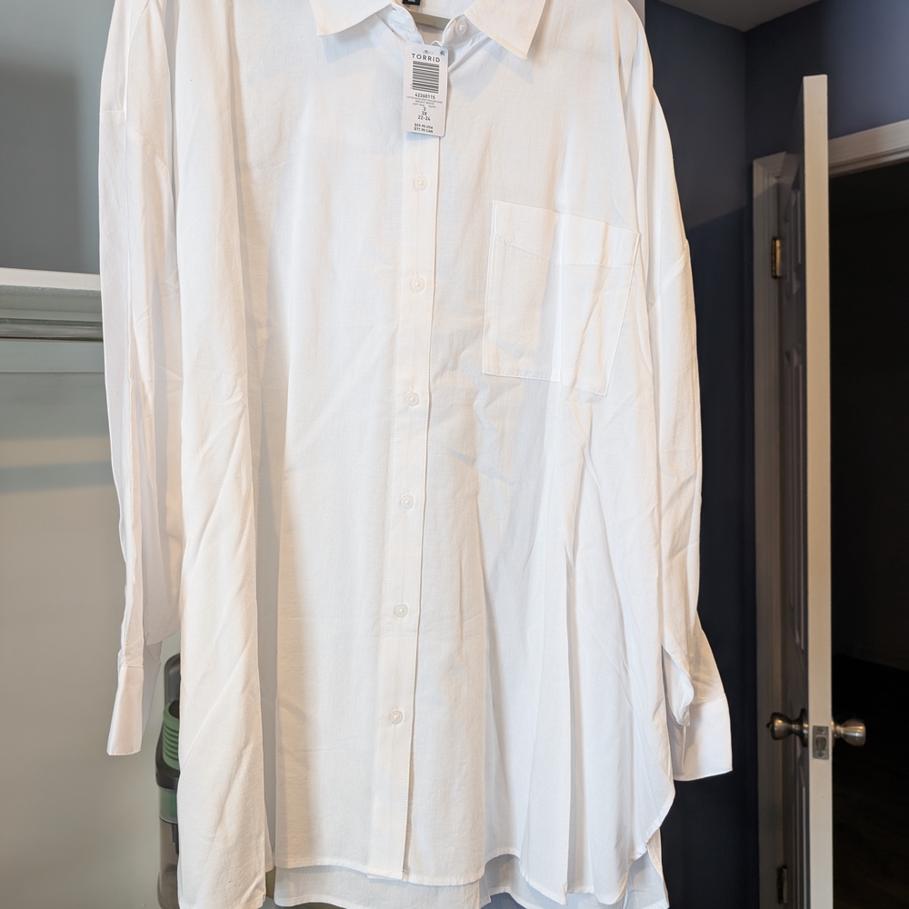 Torrid Bright White Drop Shoulder Shirt - Picture 2 of 3